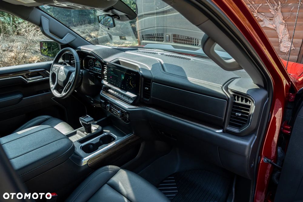 Chevrolet Silverado - 25