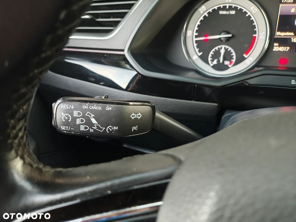 Skoda Superb 2.0 TDI L&K DSG - 30