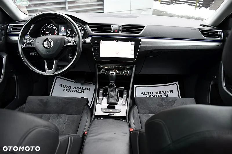 Skoda Superb 2.0 TDI SCR Sportline DSG - 28