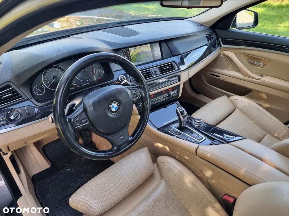 BMW Seria 5 525d xDrive - 6