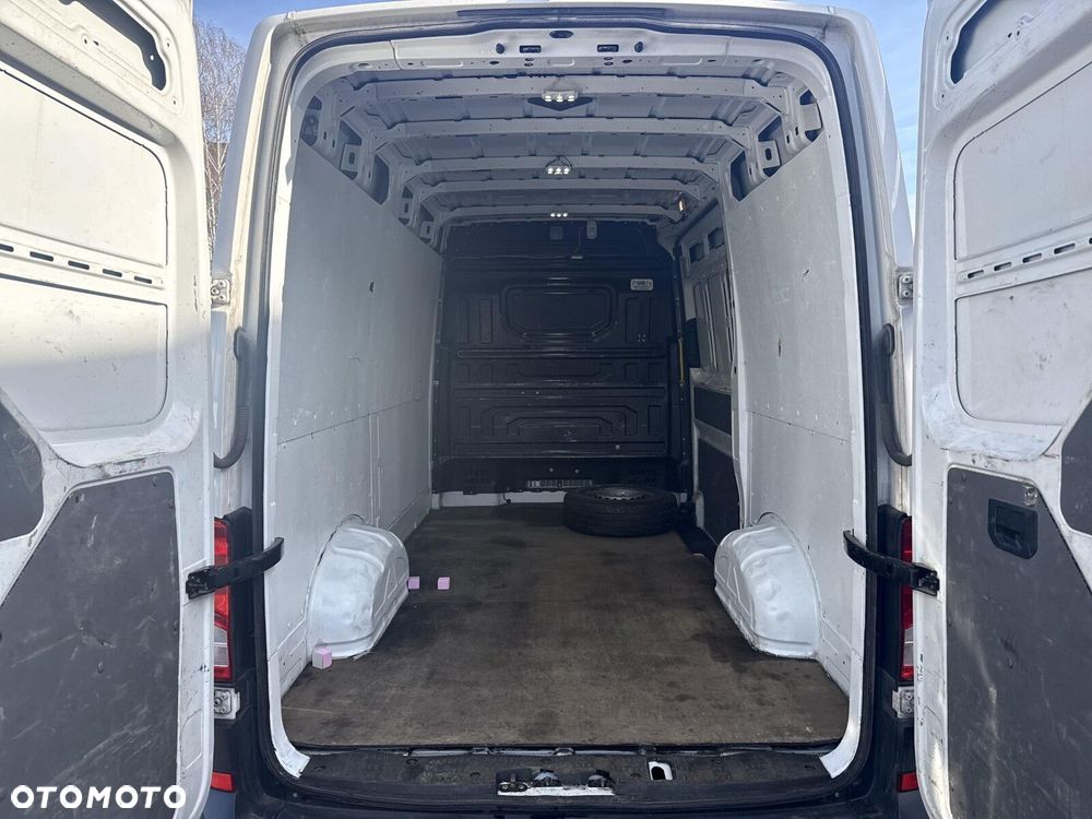 Volkswagen Crafter - 19