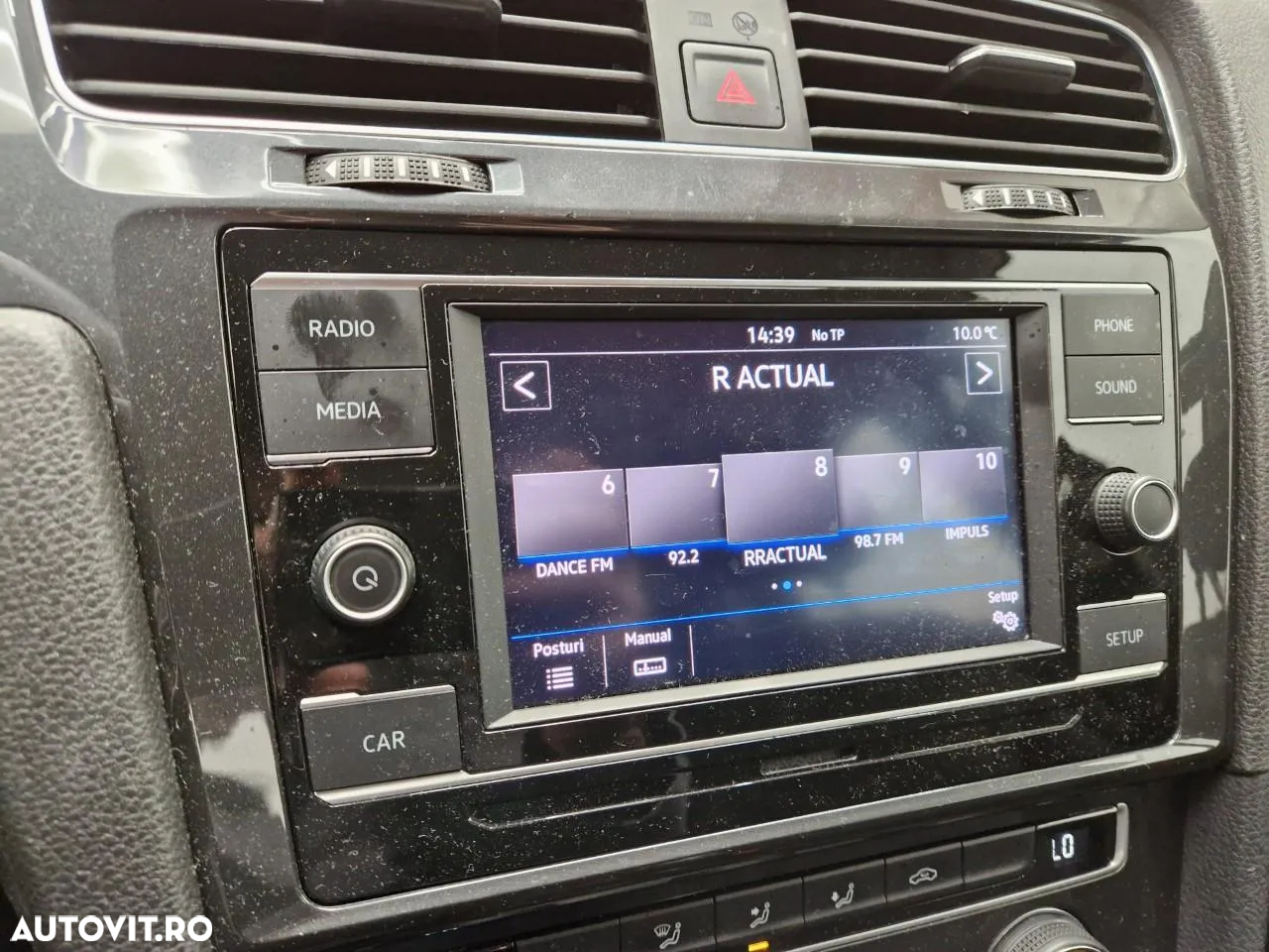 Volkswagen Golf 1.6 TDI Comfortline - 6