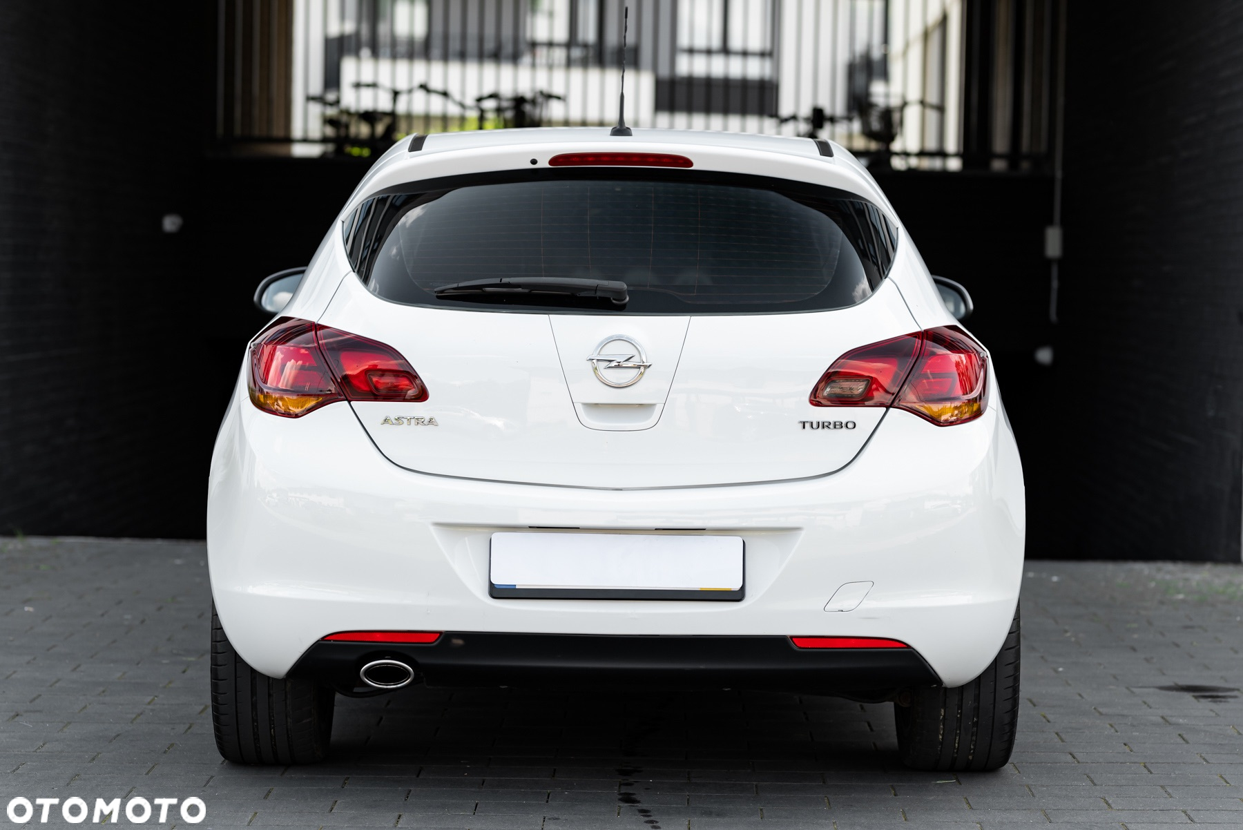 Opel Astra 1.6 Turbo Sport - 14