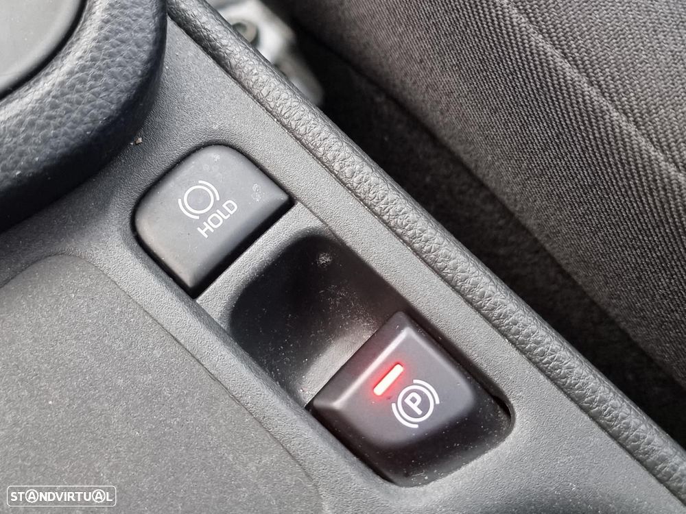 Toyota Yaris Cross 1.5 HDF Comfort - 31