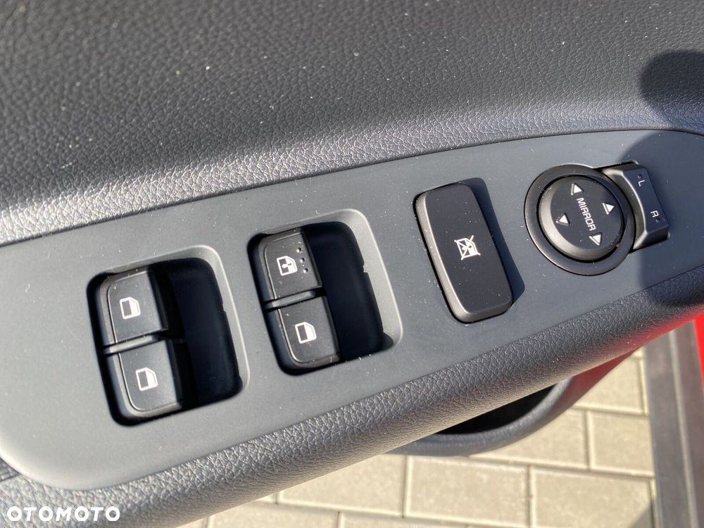 Kia Stonic - 10