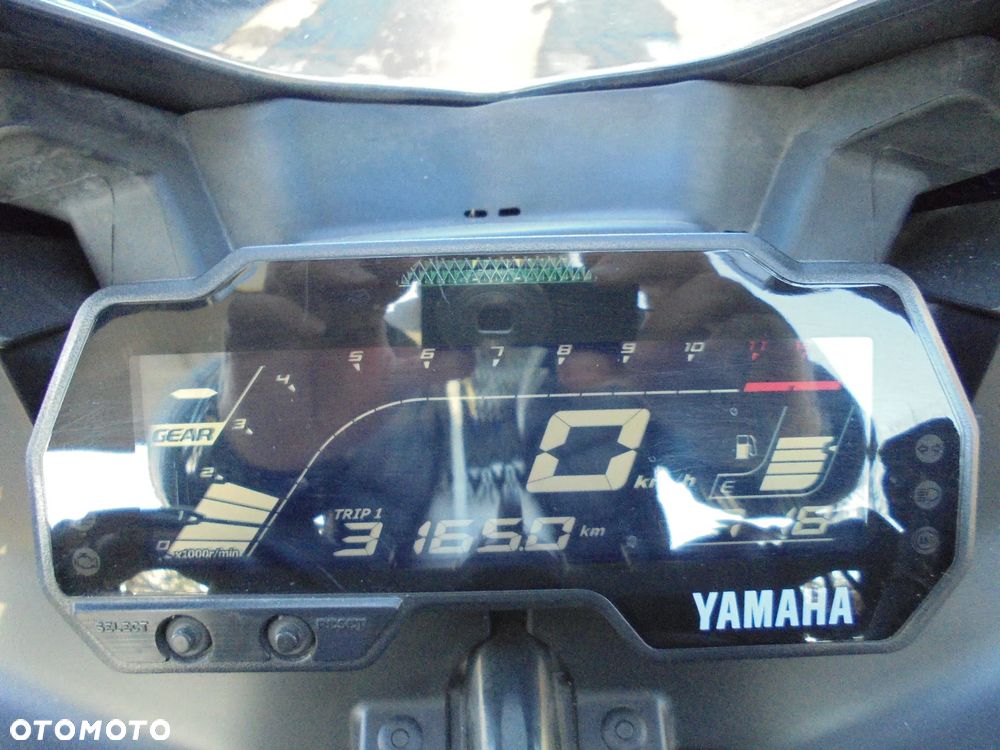 Yamaha YZF - 22