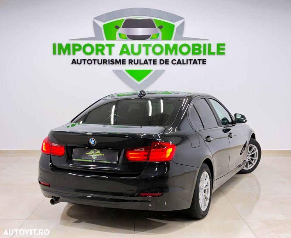 BMW Seria 3 318d Aut. - 14