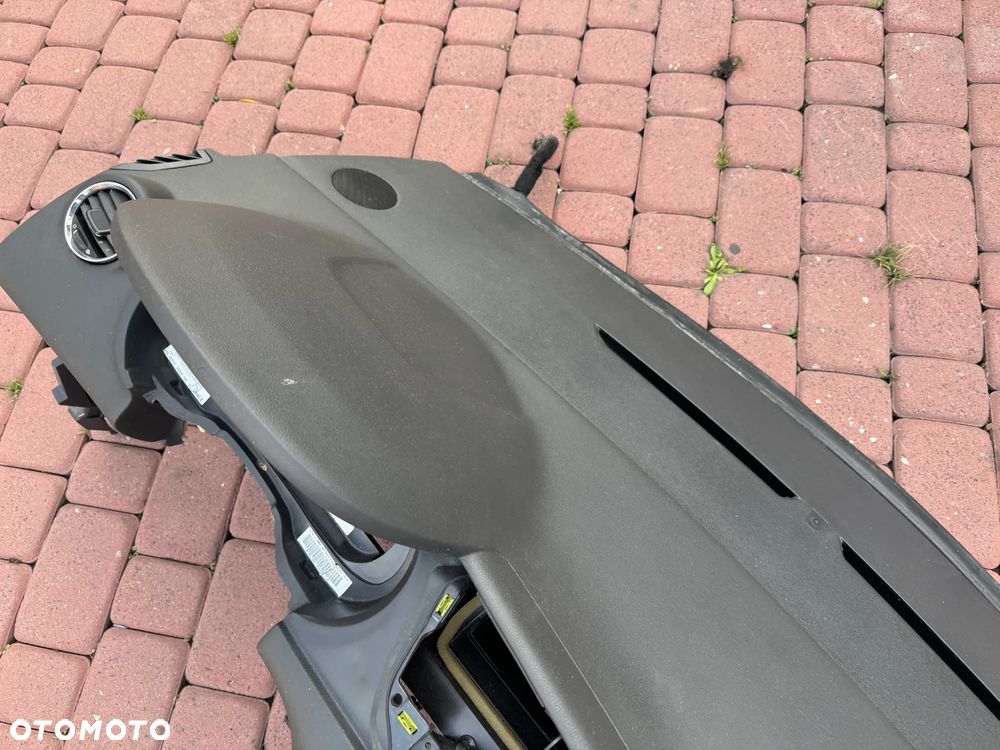 DESKA KONSOLA KOKPIT PODUSZKA PASY PEUGEOT 3008 I - 12