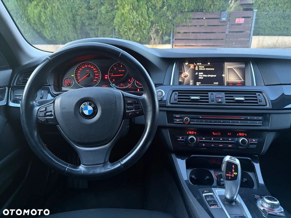 BMW Seria 5 520d - 8