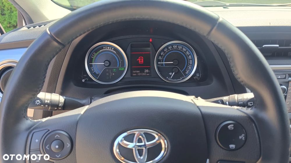 Toyota Auris 1.8 HSD Luna - 24