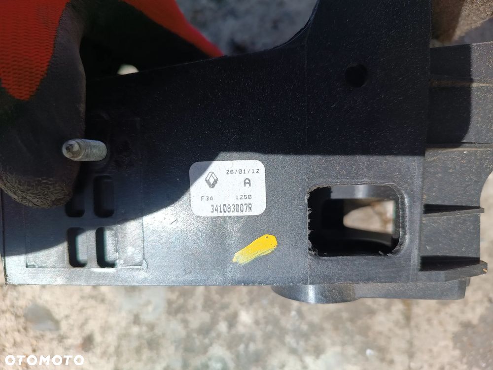 Wybierak Zmiany Biegów Linki Gałka Mieszek Renault Kangoo II III  1.5 DCI 341083007R - 2