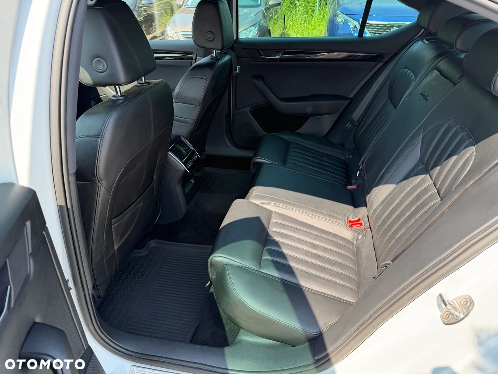 Skoda Superb 2.0 TDI DSG L&K - 25