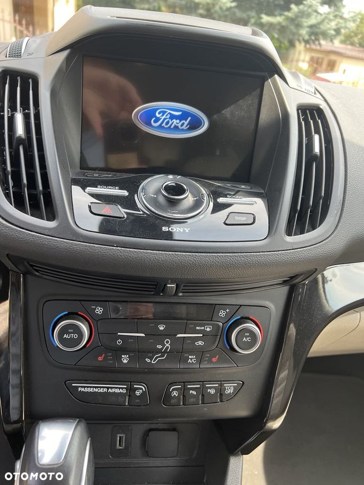Ford Escape 2.0 EcoBoost AWD Titanium - 7