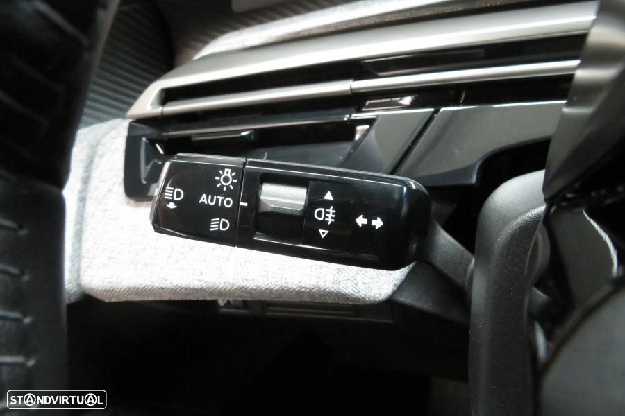 Peugeot 5008 1.2 Hybrid Allure e-DCS6 - 14