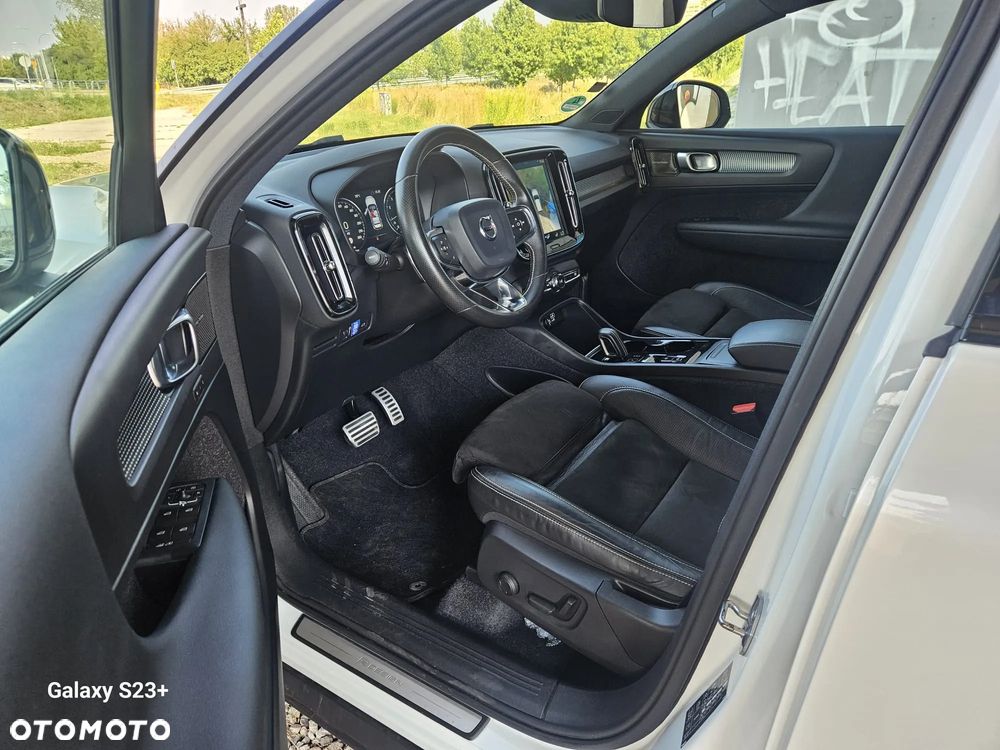Volvo XC 40 T5 AWD R-Design - 10