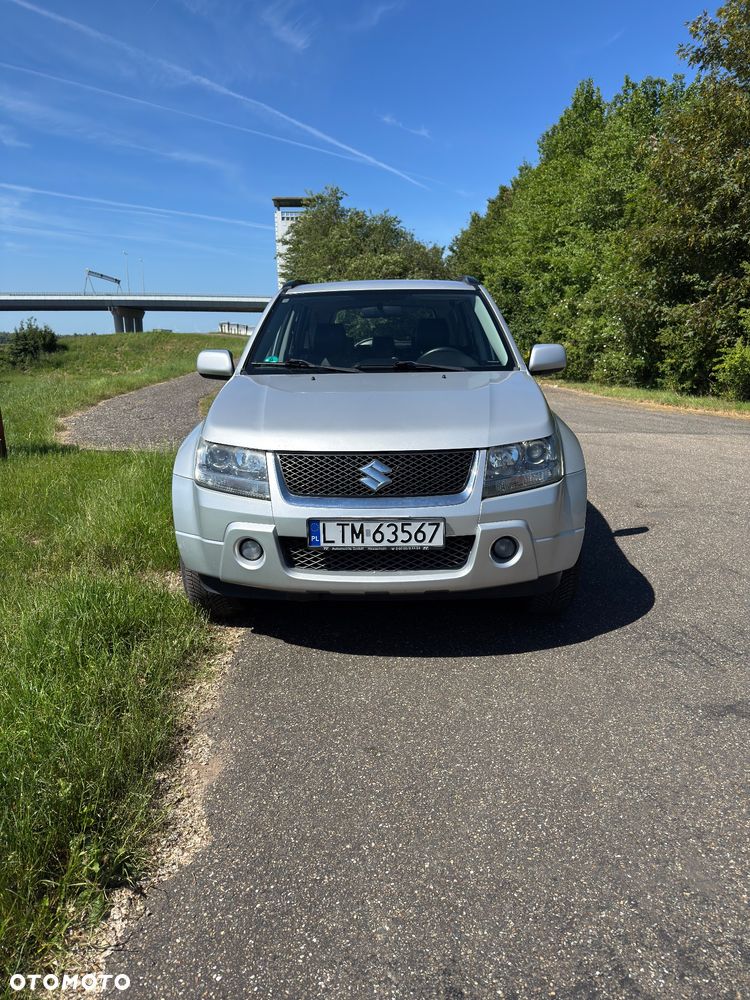Suzuki Grand Vitara 2.0 Comfort - 2