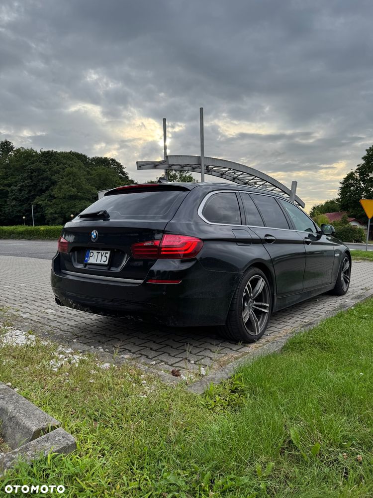 BMW Seria 5 525d xDrive - 3