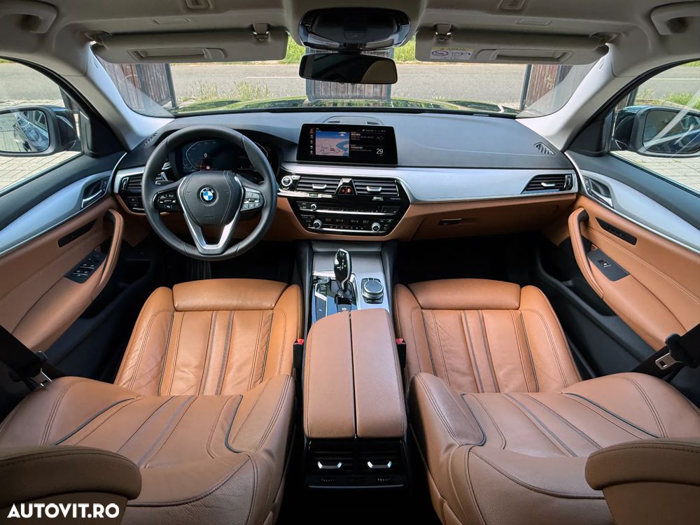 BMW Seria 5 520i Aut. Luxury Line - 6