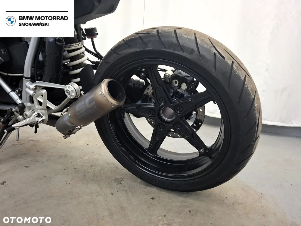 BMW R - 19
