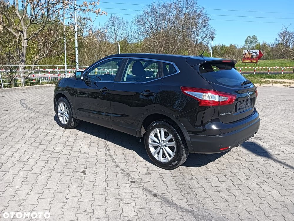 Nissan Qashqai 1.2 DIG-T N-Vision - 11