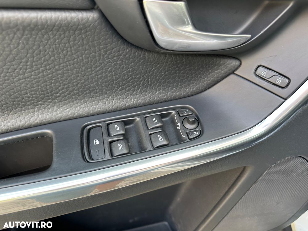 Volvo XC 60 - 18