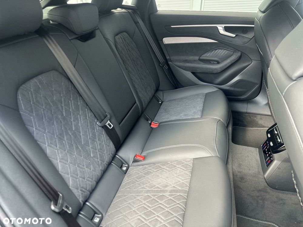 Audi A6 Avant e-Hybrid 220 kW Quattro S tronic - 17