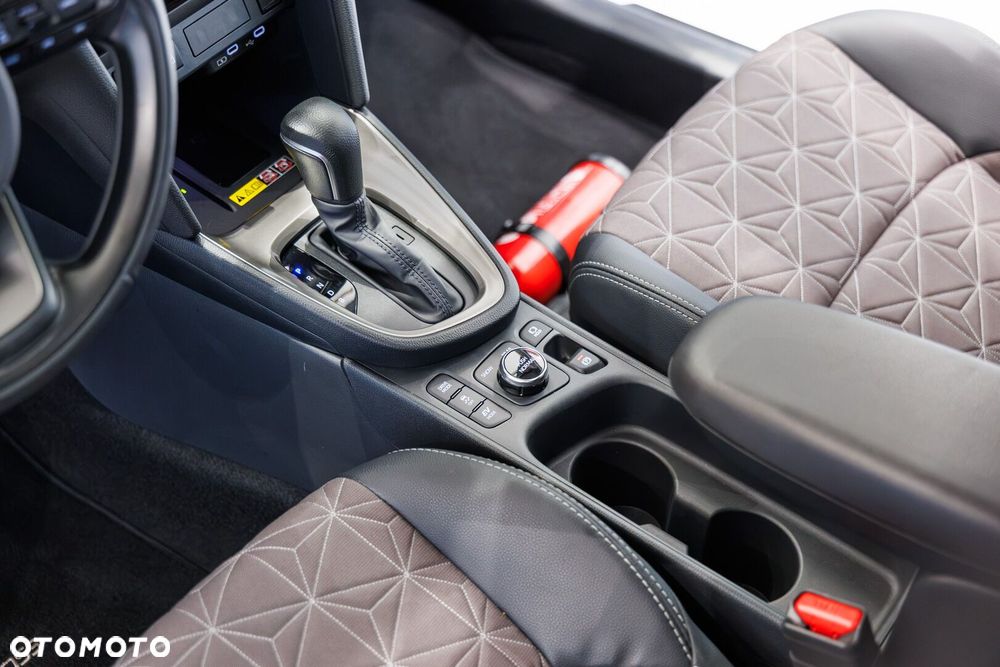 Toyota Yaris Cross Hybrid 1.5 Executive AWD - 41