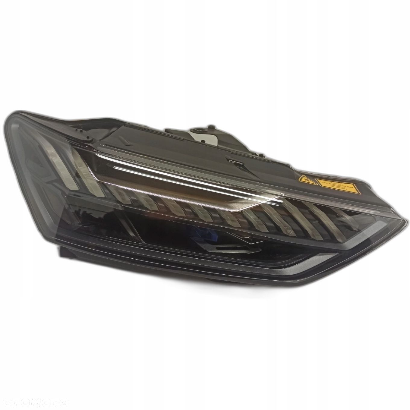 LAMPA PRAWA LASER AUDI RS6 RS7 4K8941086C - 1
