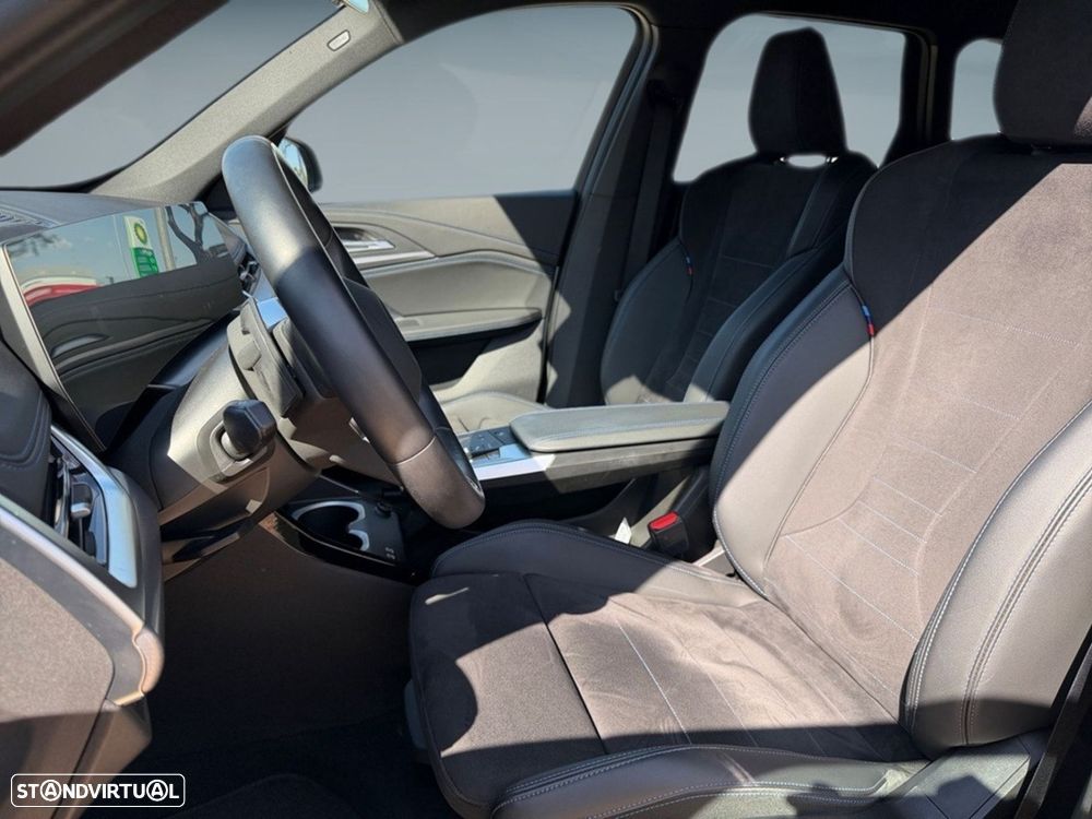 BMW iX1 xDrive30 Edição Desportiva M - 11