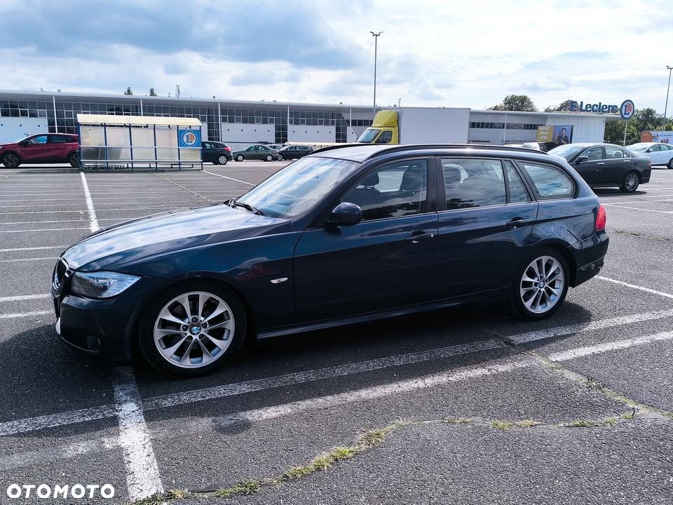 BMW Seria 3 318d DPF - 3