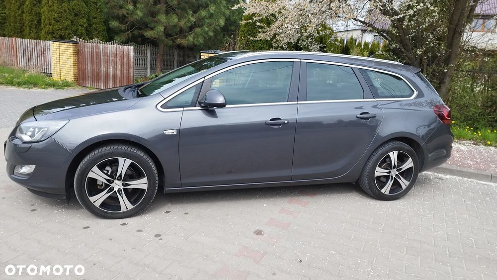 Opel Astra 1.4 Turbo Cosmo - 3