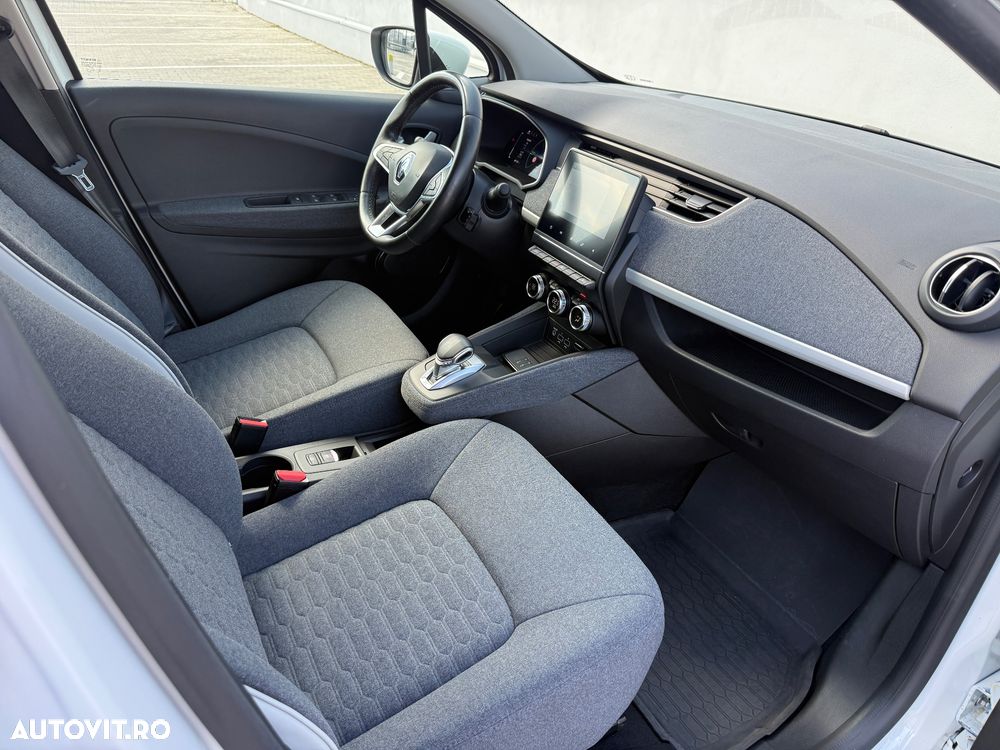 Renault ZOE - 8
