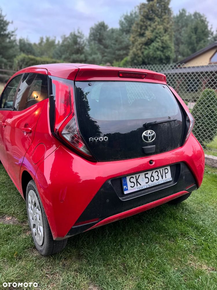 Toyota Aygo x-play - 4