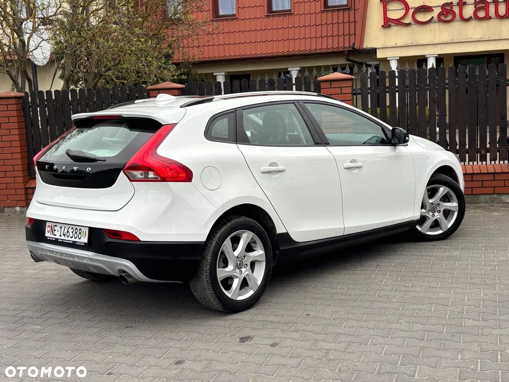 Volvo V40 D3 Ocean Race - 10