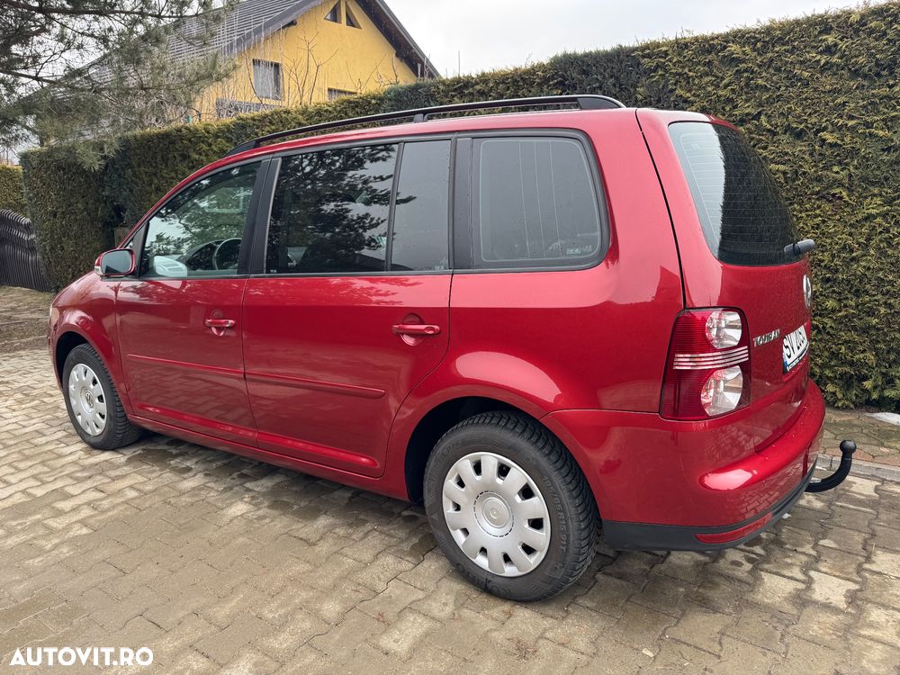 Volkswagen Touran - 2