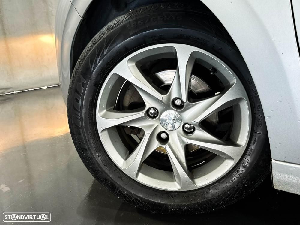 Peugeot 208 1.4 HDi Allure - 51