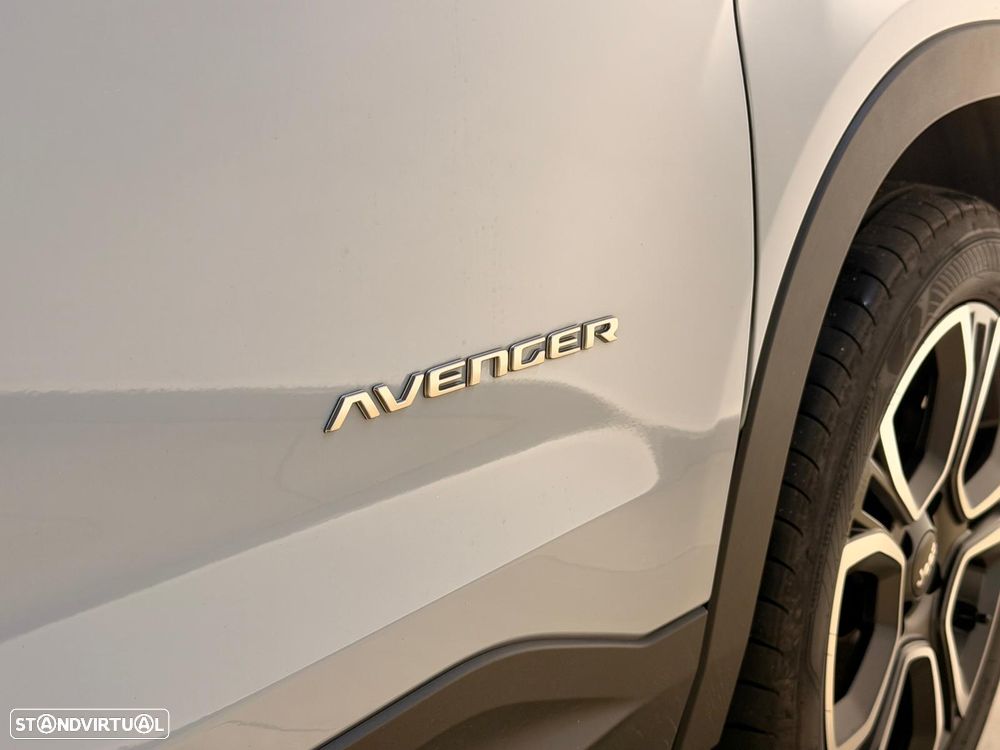 Jeep Avenger 1.2 e-Hybrid Altitude DCT - 10