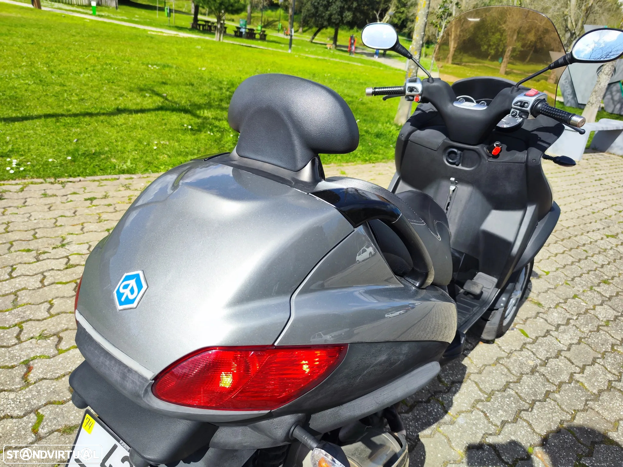 Piaggio MP3 400 LT - 9