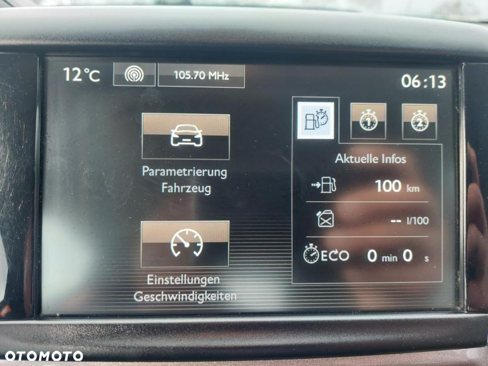 Peugeot 2008 1.6 e-HDi Active S&S - 31