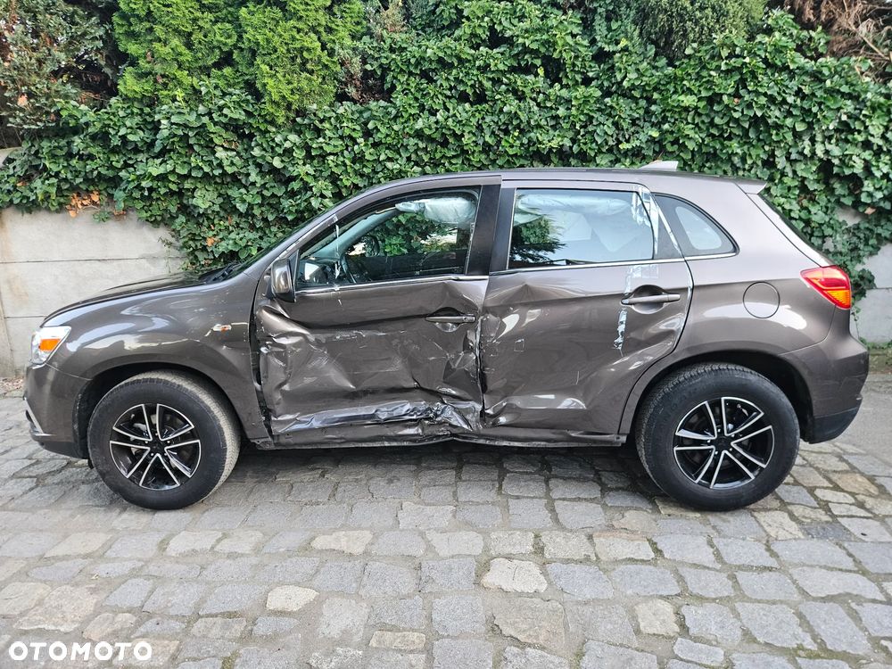Mitsubishi ASX - 3
