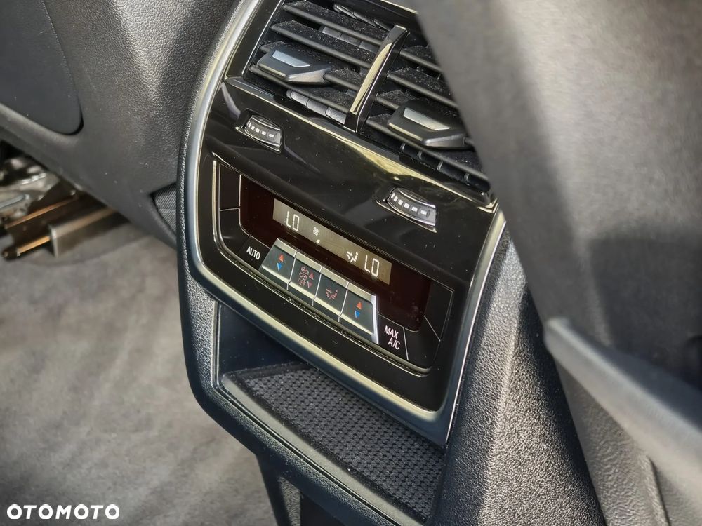 BMW X5 xDrive40i - 29