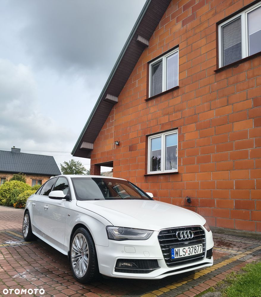 Audi A4 Limousine - 1