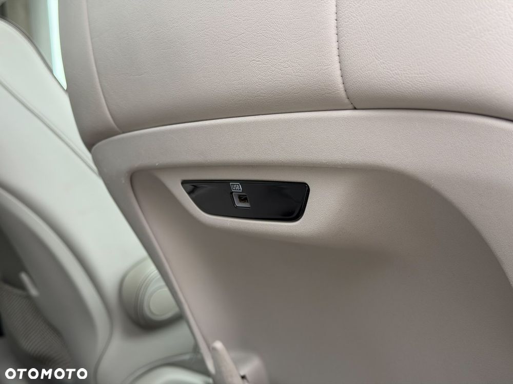 Chrysler Pacifica - 19