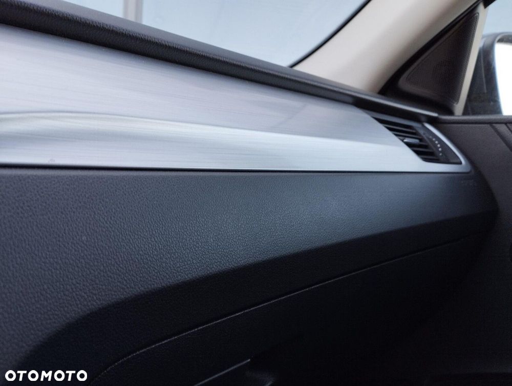 Skoda RAPID 1.0 TSI Ambition - 11