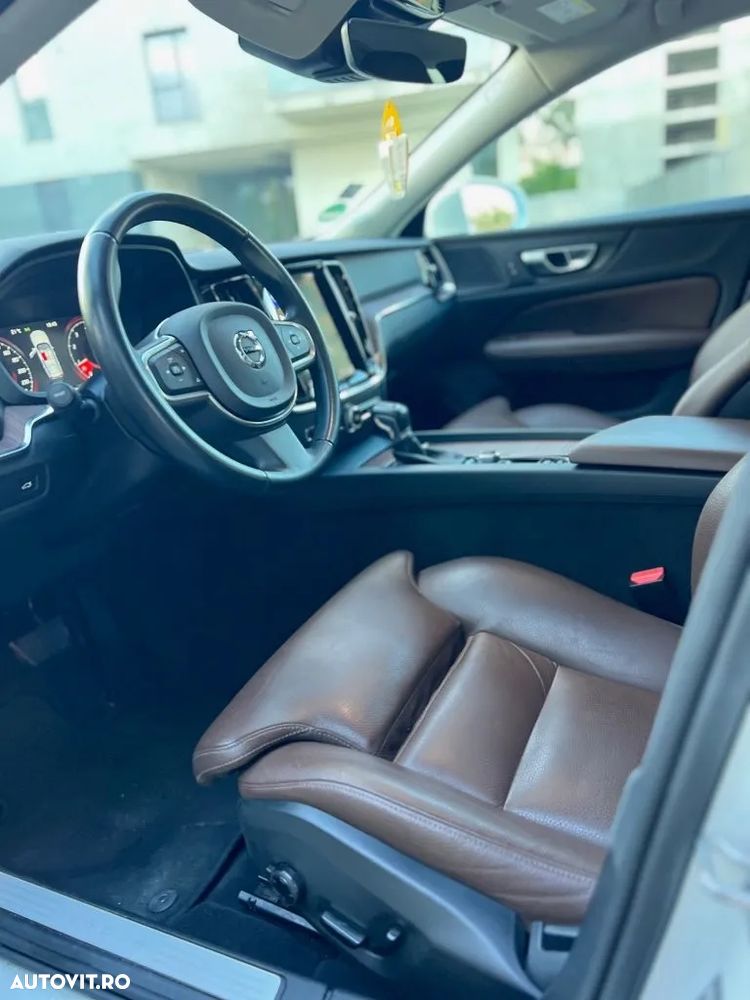 Volvo V60 T4 Momentum - 12