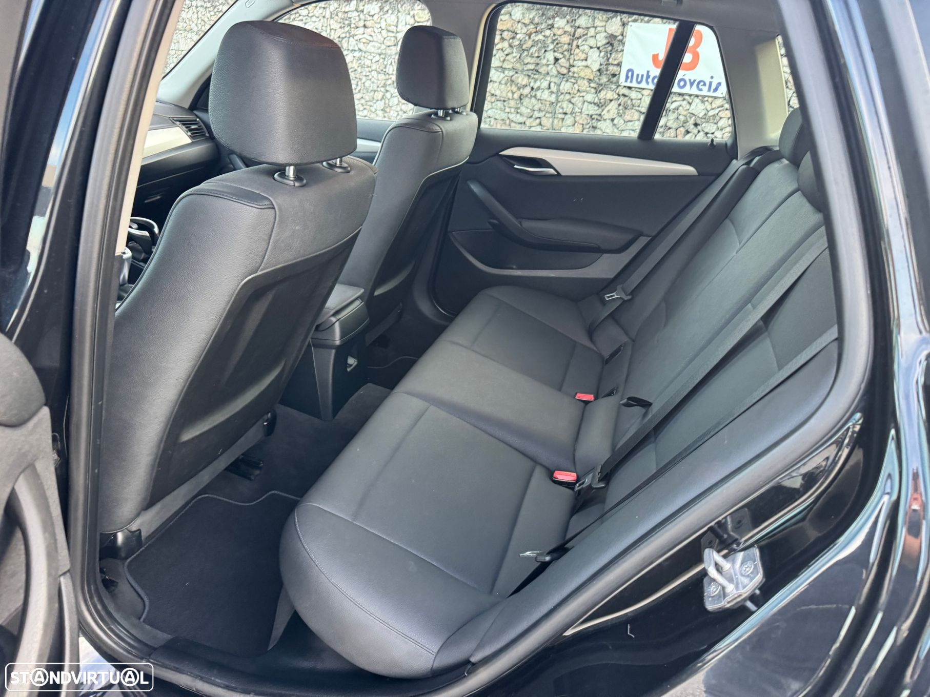 BMW X1 sDrive18d - 13