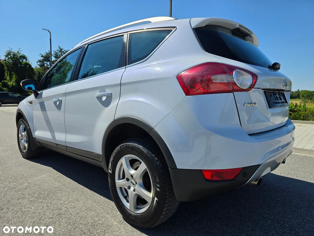 Ford Kuga 2.0 TDCi 4x4 Titanium - 31