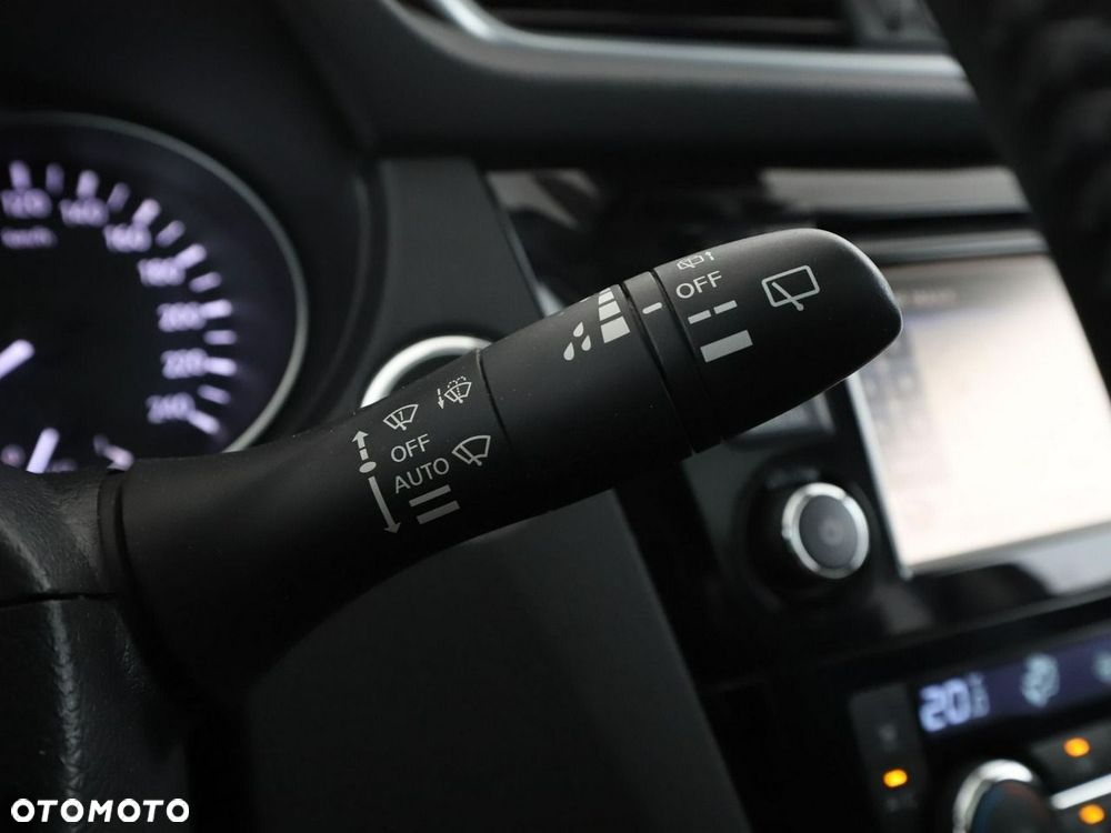 Nissan Qashqai 1.6 DCi 4x4 N-Connecta - 30