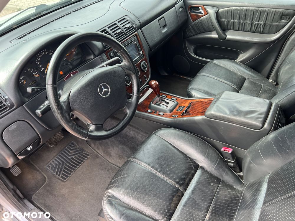 Mercedes-Benz ML 500 - 7