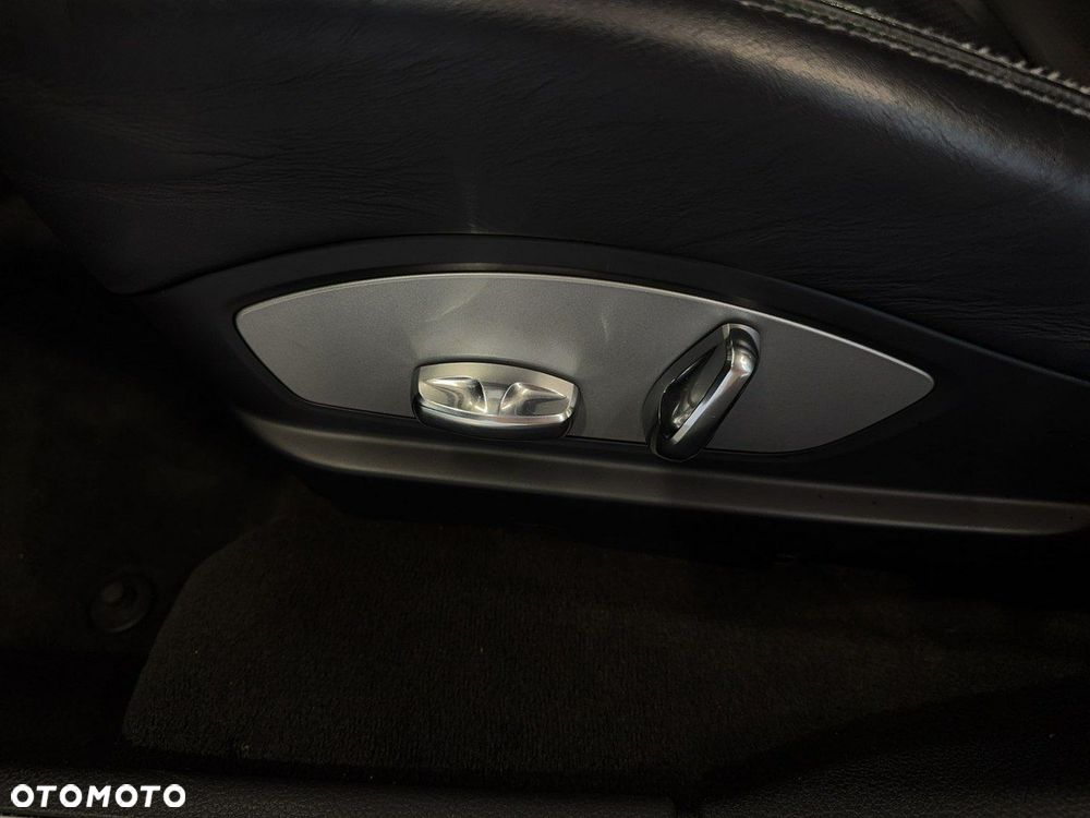 Porsche Panamera - 14